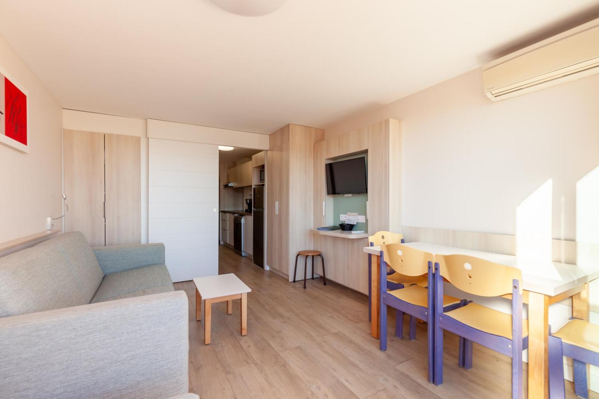 Clubhotel Maeva St Mandrier Сен-Мандрие-сюр-Мер Экстерьер фото